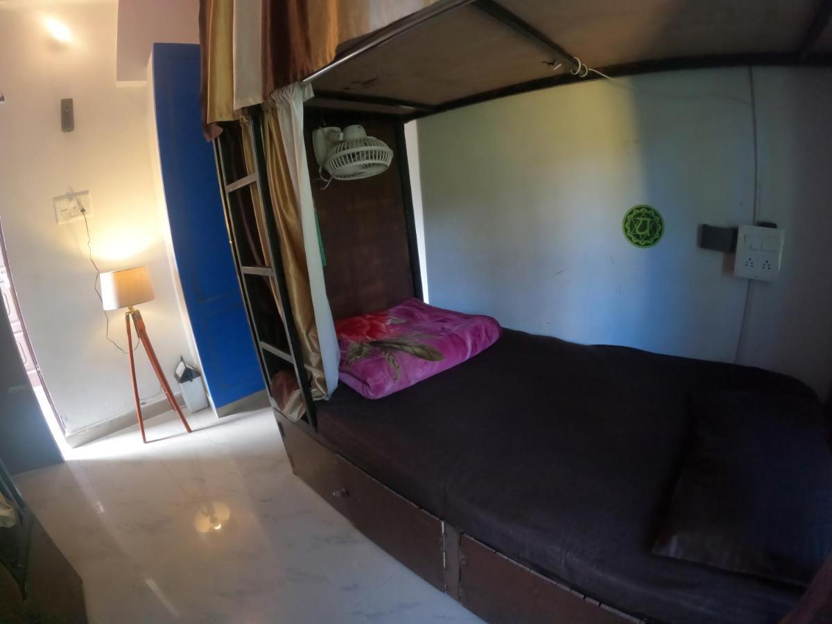Hobbit House Hostel Rišikéš Exteriér fotografie